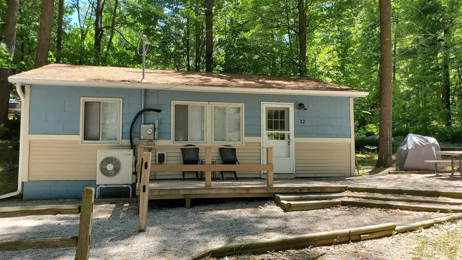 2341 Lake View, East Bay, MI 49696 - #2