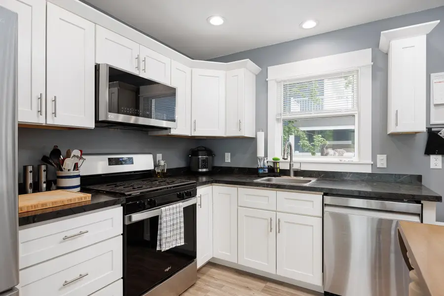 1022 Centre ST, Traverse City, MI 49686 - #3
