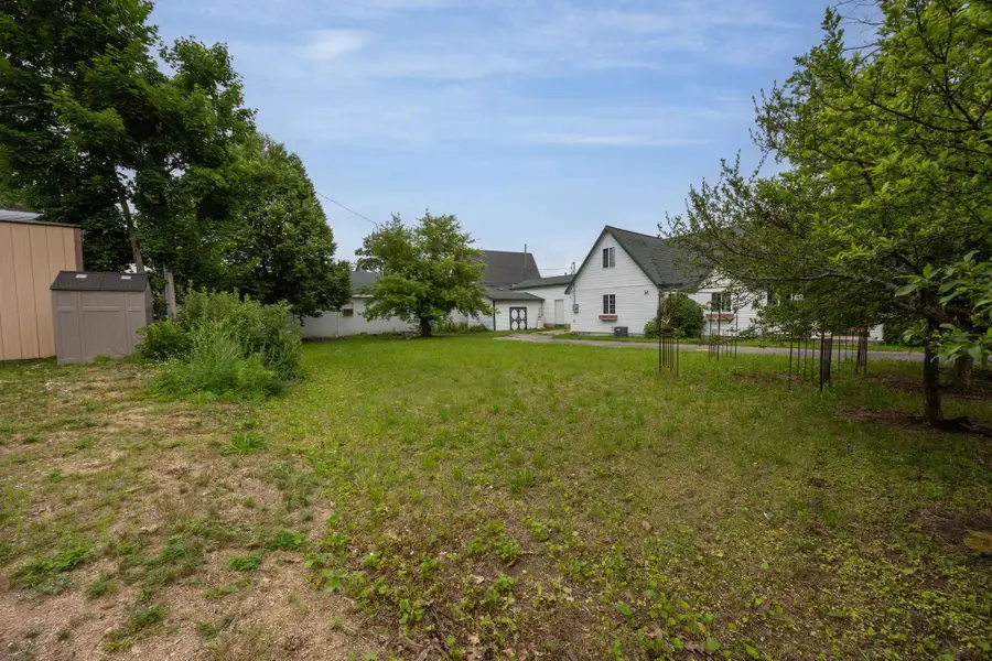 2816 Sunnyside DR, Cadillac, MI 49601 - #3