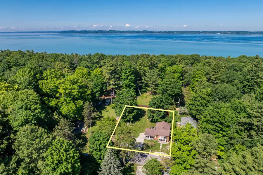 906 Livingston, Elk Rapids, MI 49629 - #2
