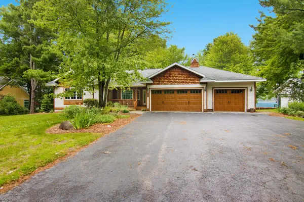 9506 Lakeside, Alden, MI 49612