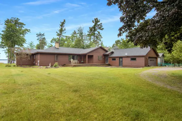 9421 Fairview AVE, Williamsburg, MI 49690