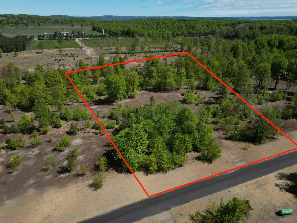 1087 E Solaris, Kasson, MI 49664 - #1