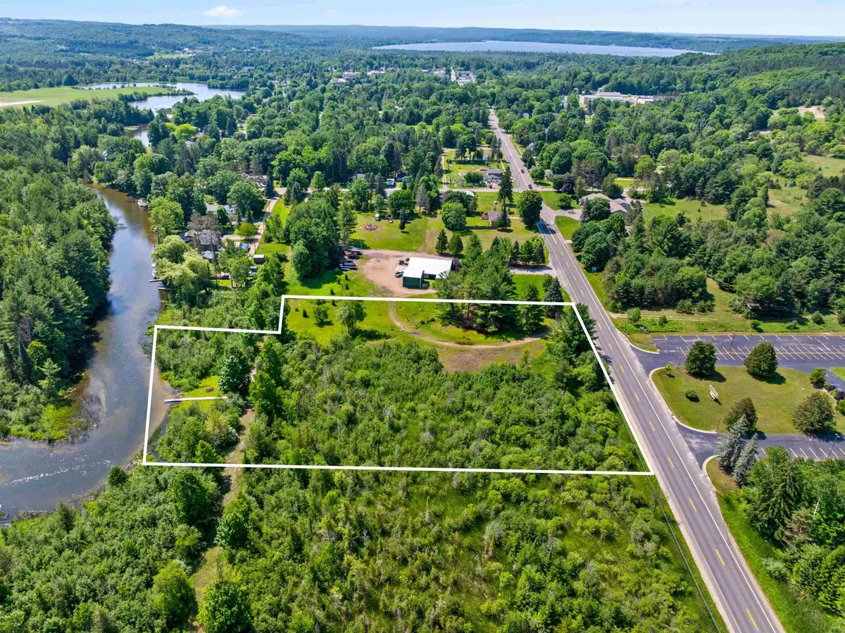 V/l 1-A M-88, Bellaire, MI 49615 - #1