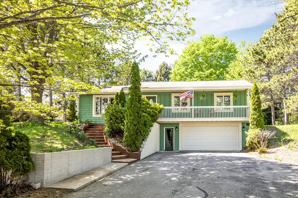 6066 S West Bay Shore, TraverseCity, MI 49684