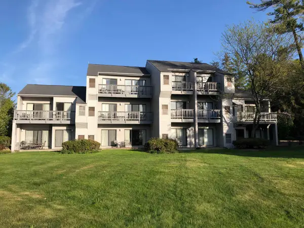 5600 Creeks XING, Williamsburg, MI 49690