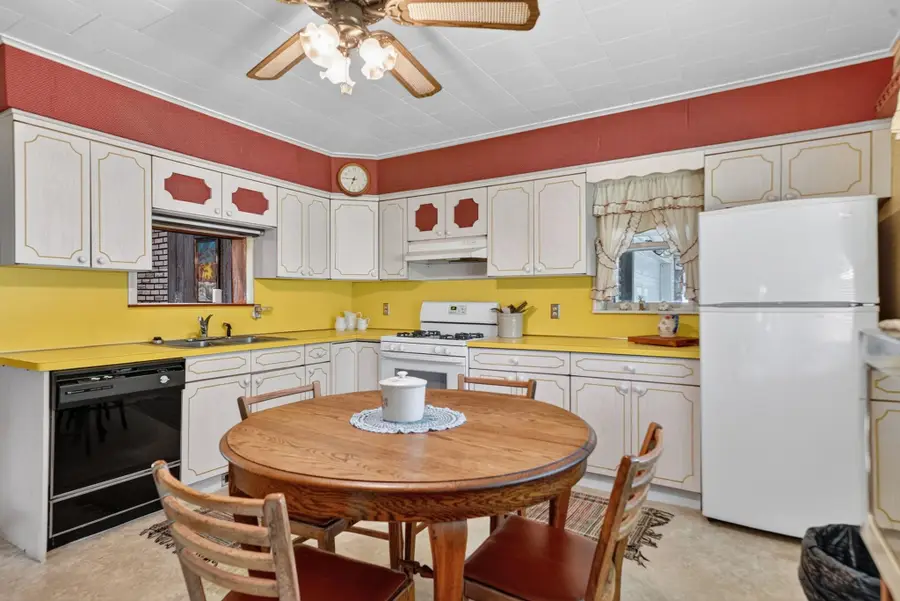 7017 Twin Lakes, Marion, MI 49665 - #2
