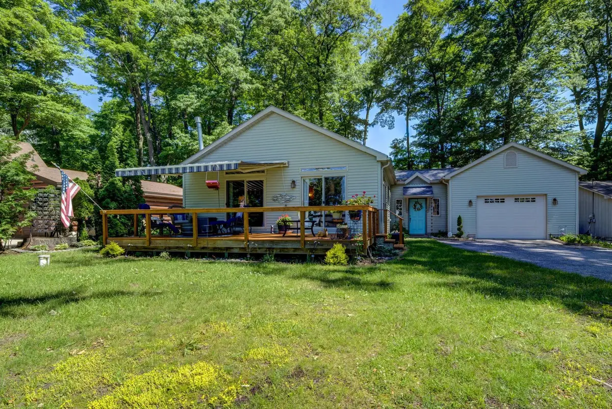4125 Peninsular Shores, Grawn, MI 49637 - #1