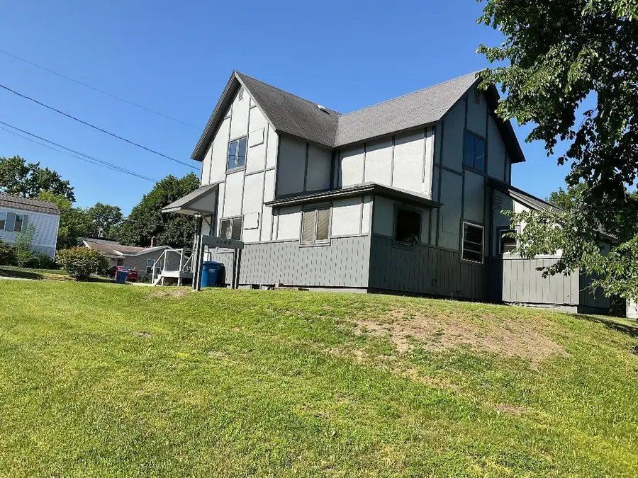 1148 S Mitchell, Cadillac, MI 49601 - #3