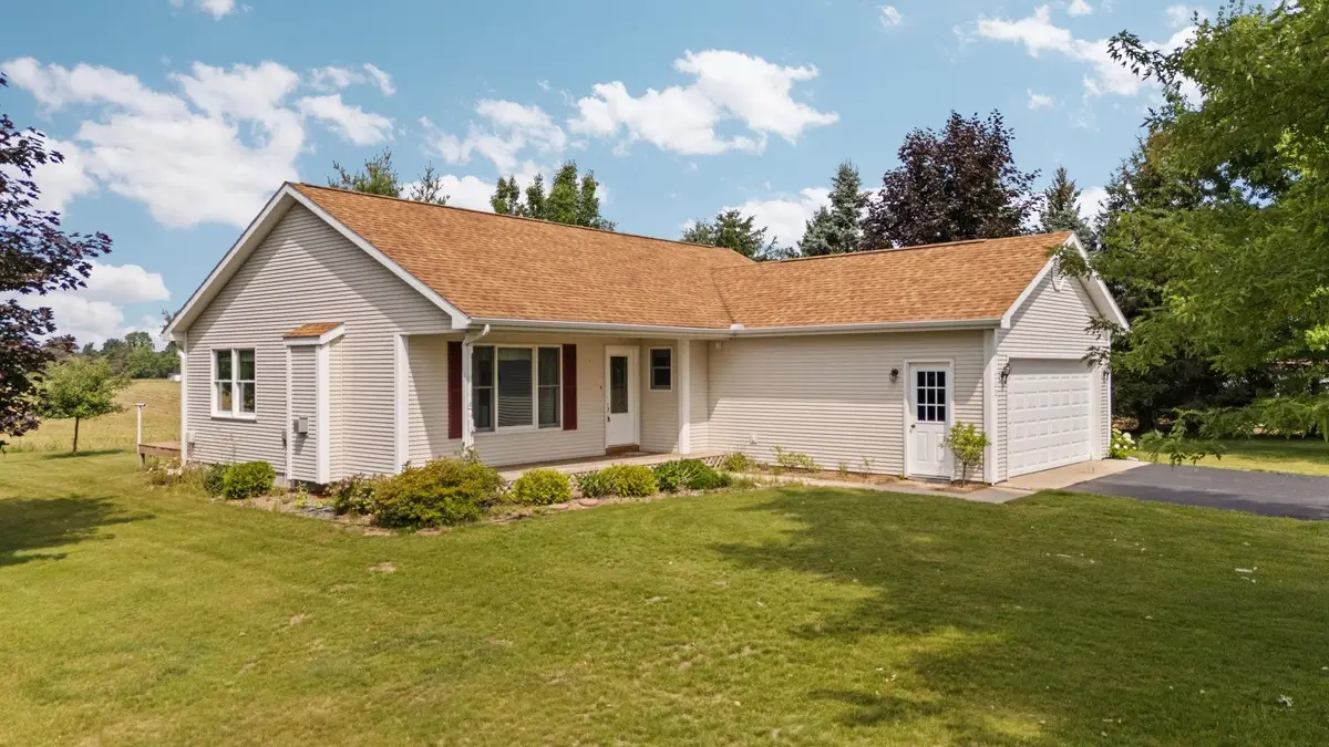 11222 Blackman RD, Kingsley, MI 49649 - #1