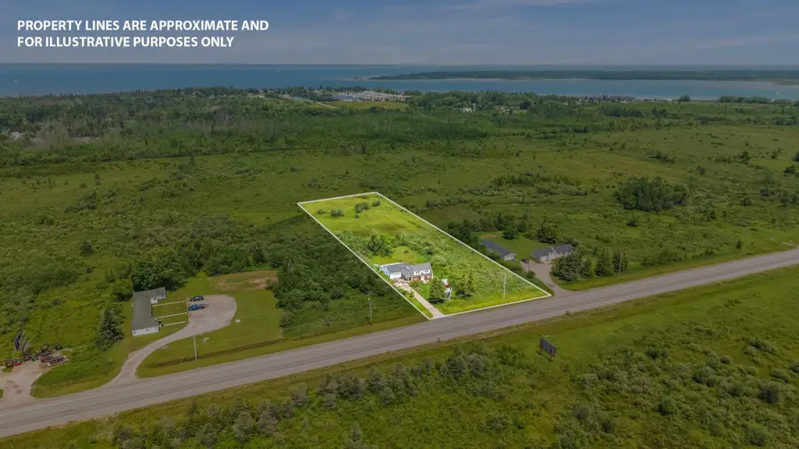 1805 E State ST, Cheboygan, MI 49721 - #2
