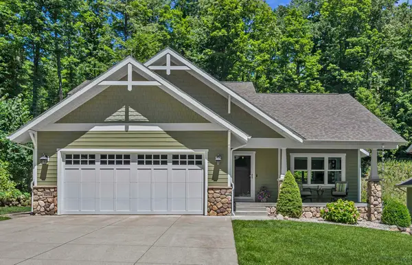4294 Eagle Vale, TraverseCity, MI 49684
