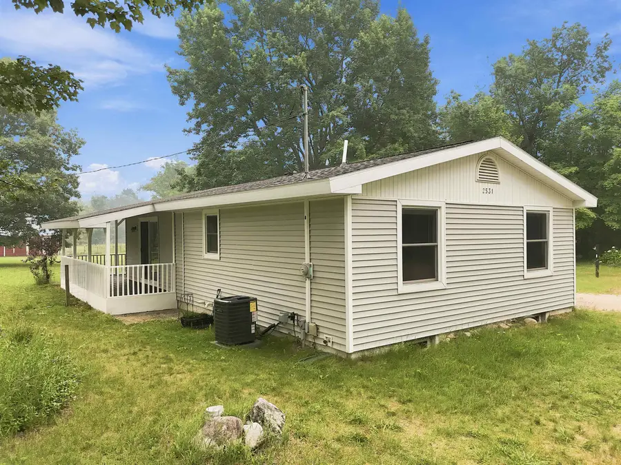 2531 S 33 1/2 RD, Cadillac, MI 49601 - #3