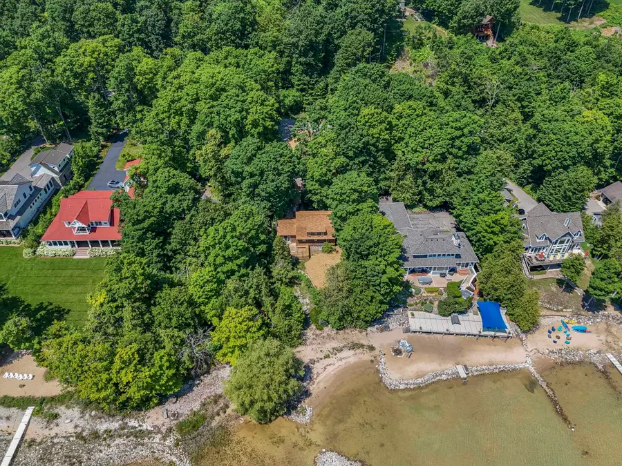 1275 S Nanagosa TRL, Suttons Bay, MI 49682 - #3