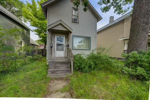 633 E Eighth, TraverseCity, MI 49686