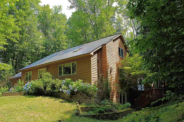 8131 Hillside DR, TraverseCity, MI 49685