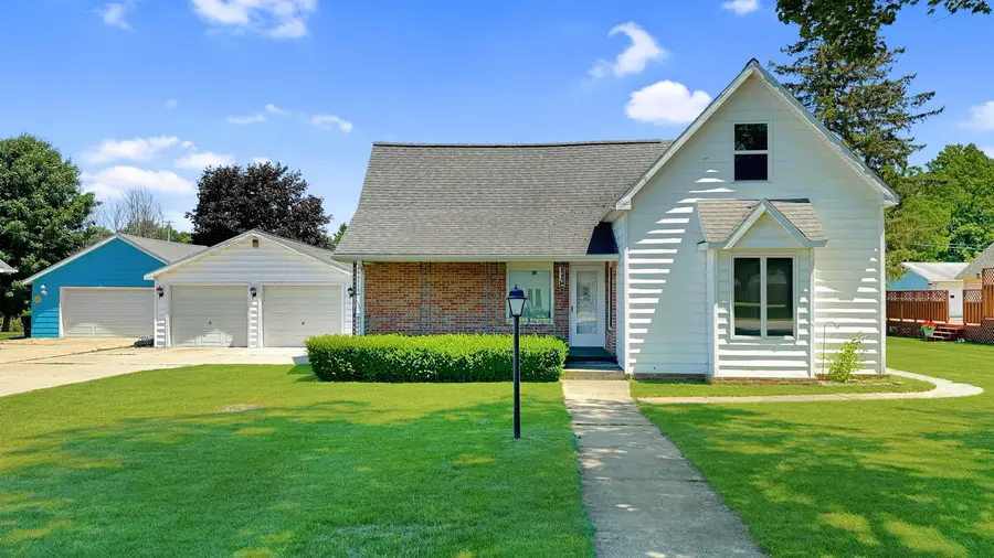 118 N Harrison ST, McBain, MI 49657 - #2