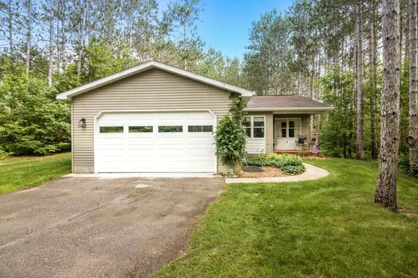 19980 Pine Woods DR, LakeAnn, MI 49650
