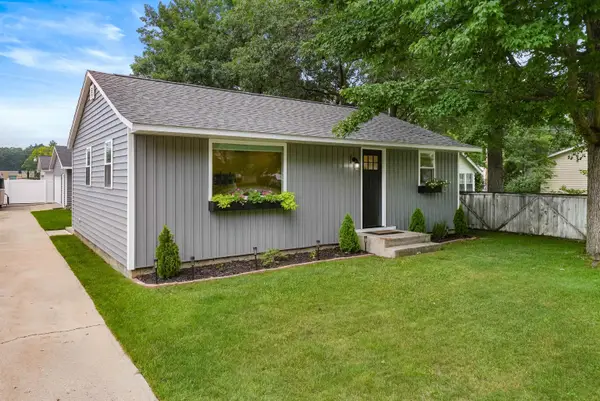 917 Carver, TraverseCity, MI 49686