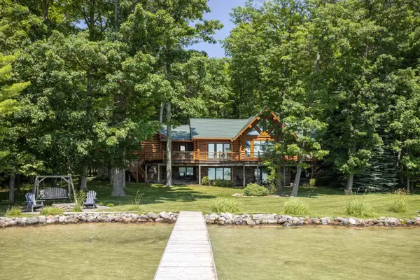 788 E Traverse Lake, Cedar, MI 49621