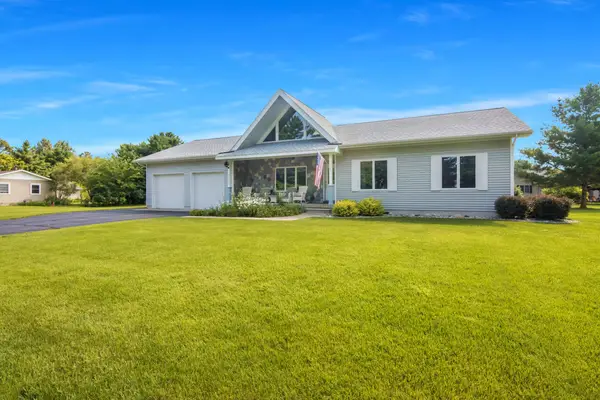 711 S Bayshore, ElkRapids, MI 49629