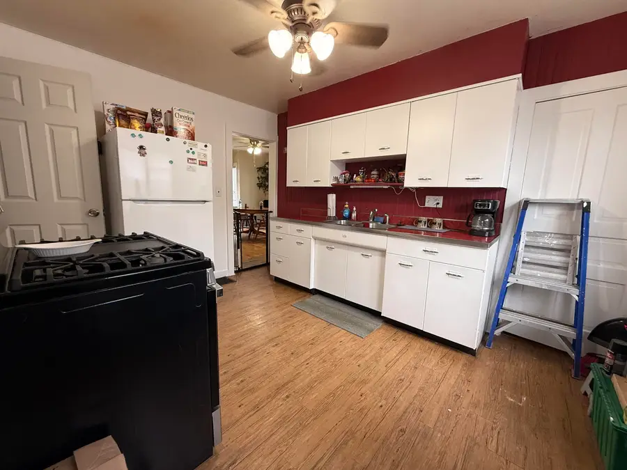 717 E Garfield ST, Cadillac, MI 49601 - #2