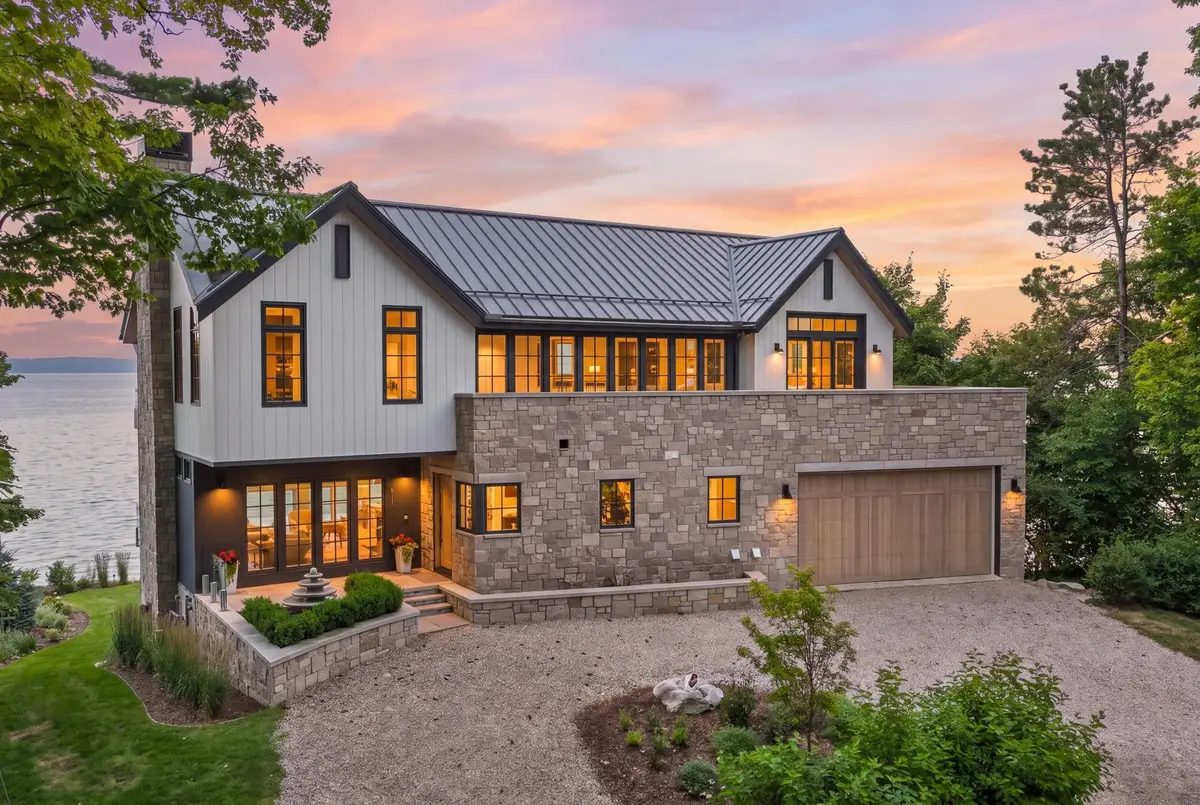 9669 Peninsula, Traverse City, MI 49686 - #1