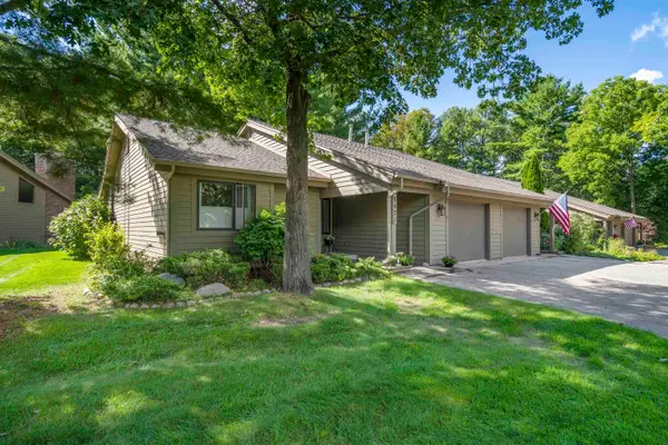 6471 Mission, TraverseCity, MI 49686