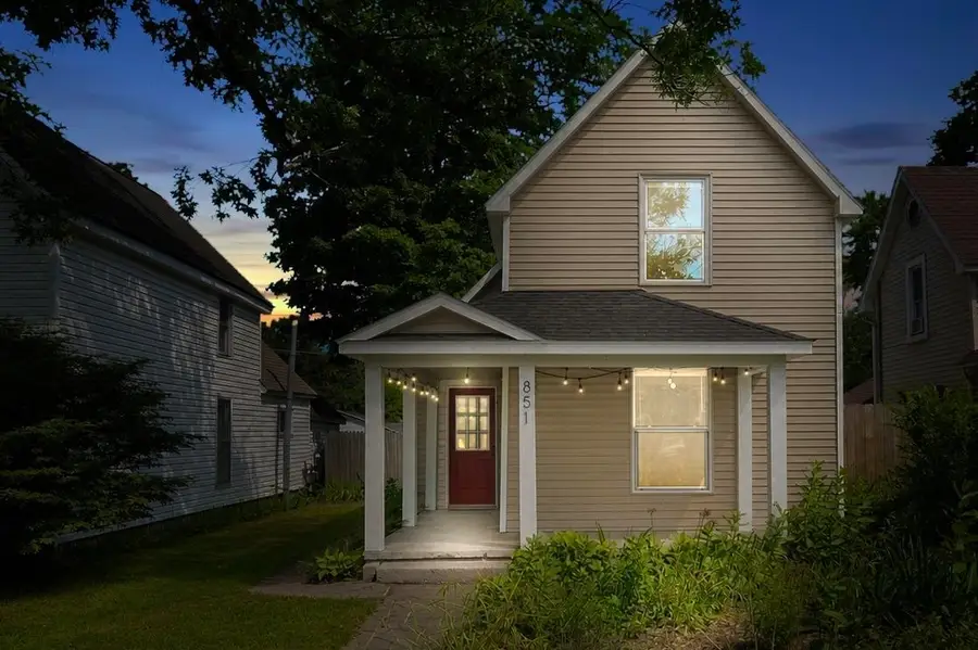 851 E Eighth ST, Traverse City, MI 49686 - #2