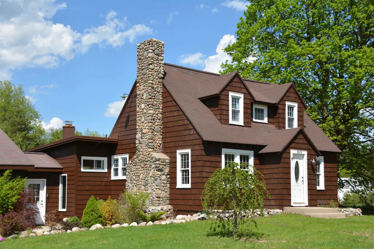 8616 Cedar Run RD, Traverse City, MI 49684 - #1