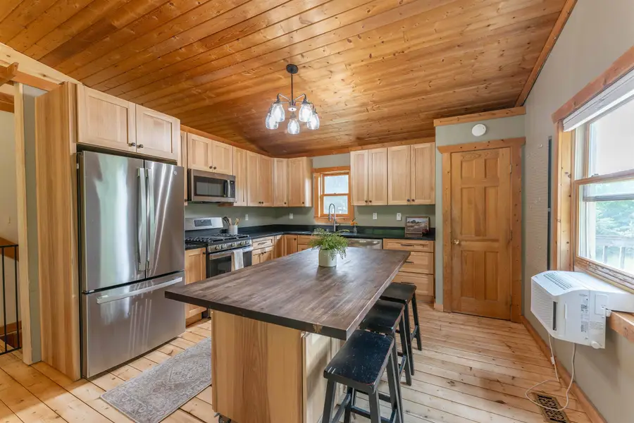 9651 N Reynolds RD, Almira, MI 49684 - #2