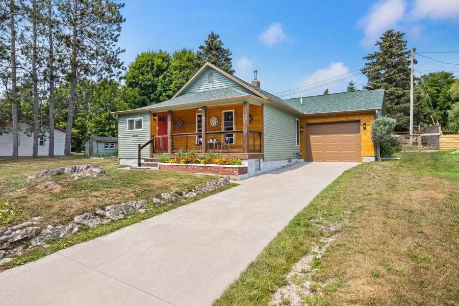 915 Elm, Frankfort, MI 49635 - #3