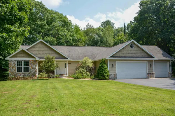 7272 Russ Noble, TraverseCity, MI 49685
