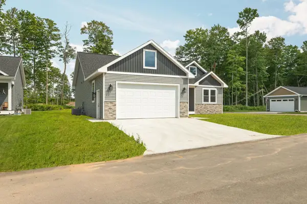 2207 Cottonwood, TraverseCity, MI 49637