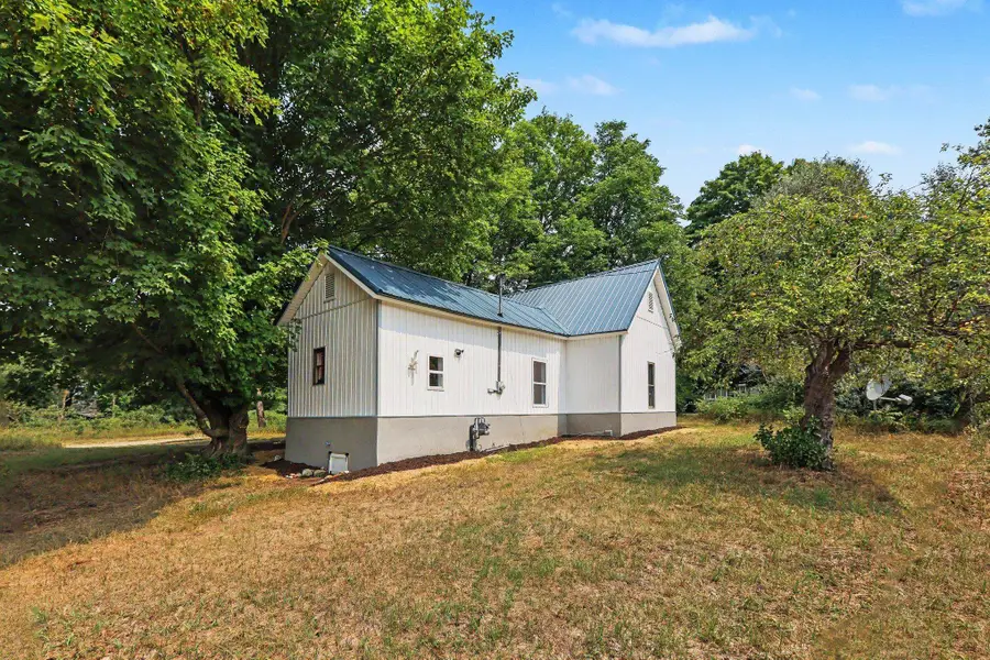 912 S Clark, Mesick, MI 49668 - #3
