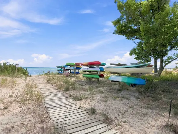 13057 N Cherrywood, Northport, MI 49670