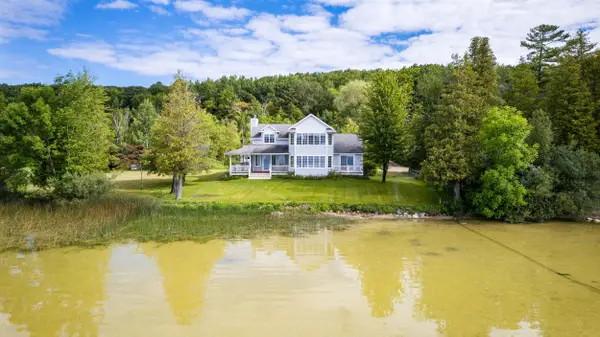 3011 Herron RD, Frankfort, MI 49635