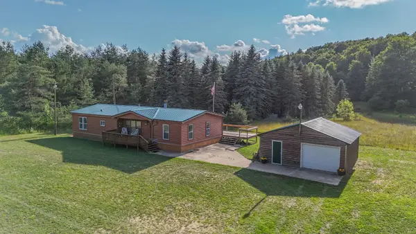 3749 N 29 1/4, Mesick, MI 49668