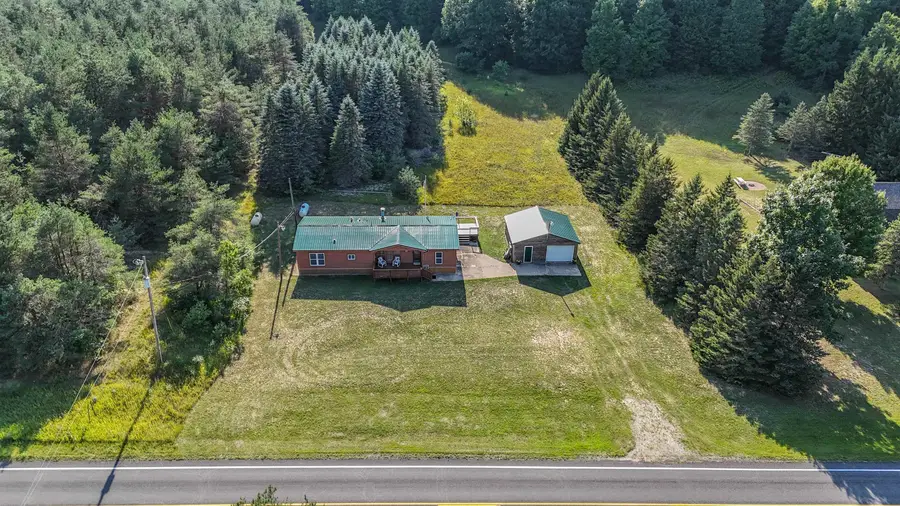3749 N 29 1/4, Mesick, MI 49668 - #3