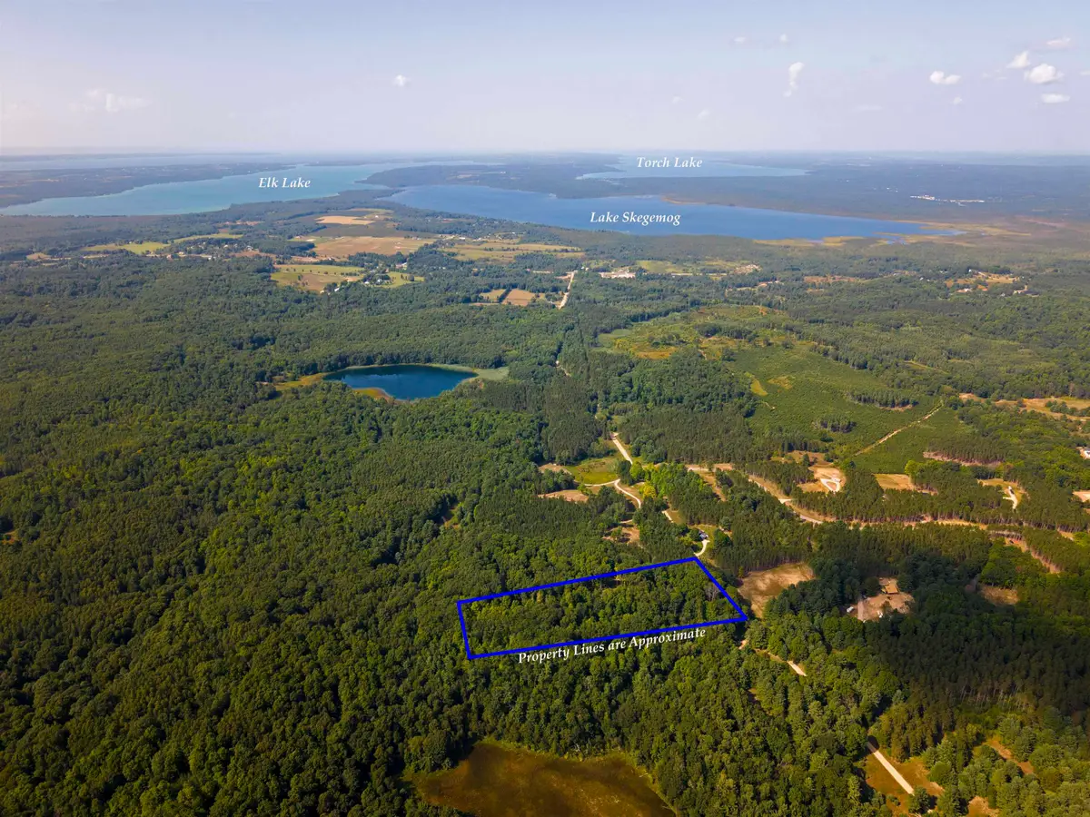 3037 Dockery Road, Nw, Williamsburg, MI 49690 - #1