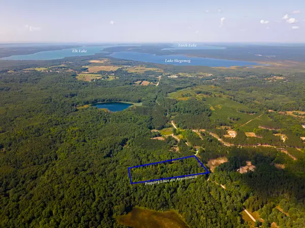 3037 Dockery Road, Nw, Williamsburg, MI 49690