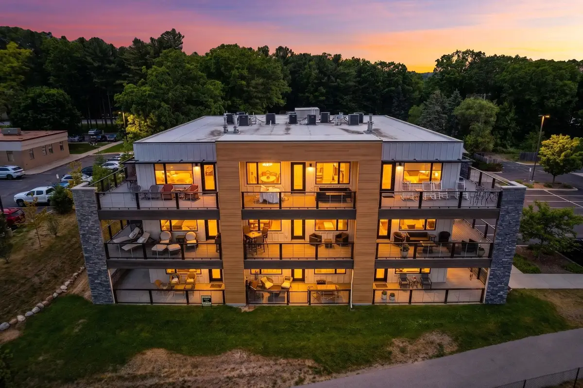 225 E Seventeenth, Traverse City, MI 49684 - #1