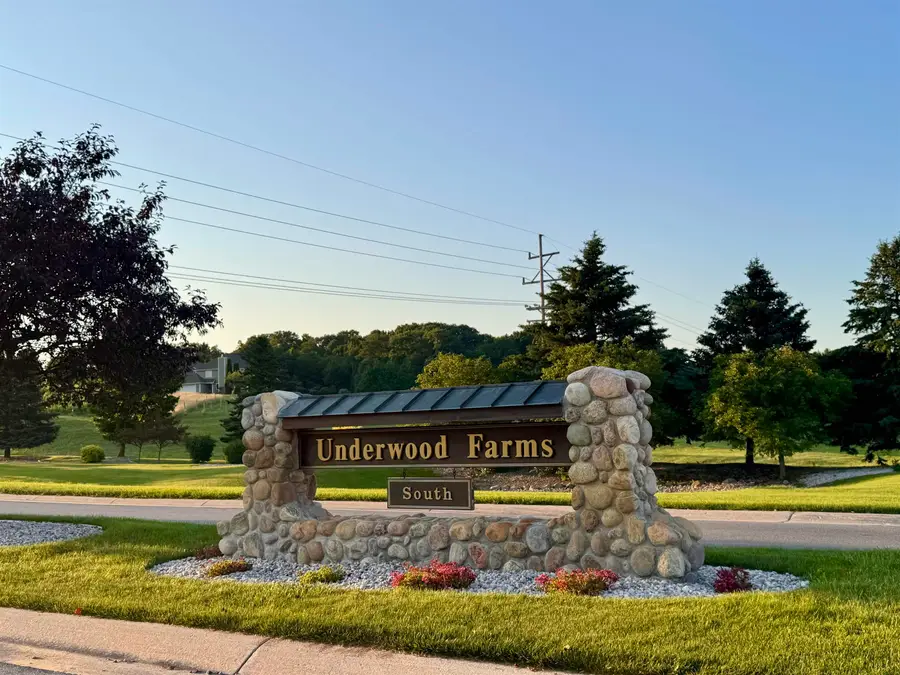 1 Cavalieri, Traverse City, MI 49686 - #3