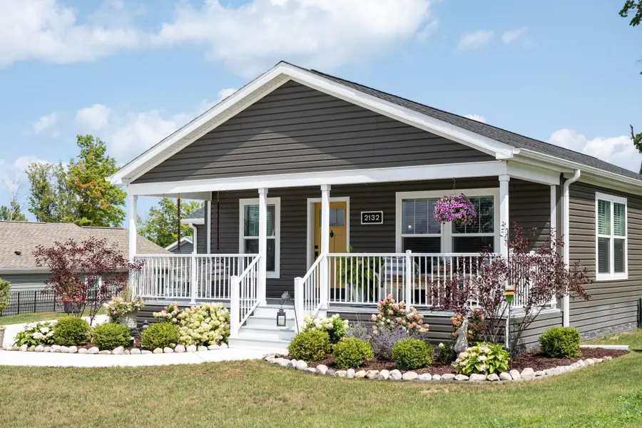 2132 Vista View, Traverse City, MI 49686 - #2