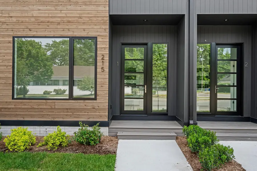 215 Barlow ST, Traverse City, MI 49686 - #2