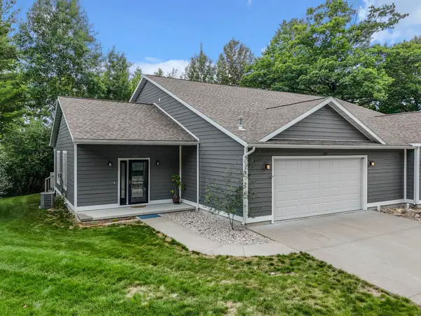 137 Davidsen Shores DR, Cadillac, MI 49601