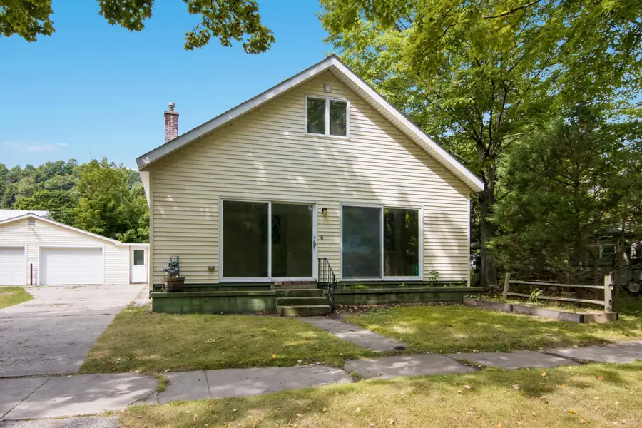 821 Lincoln, Elberta, MI 49628 - #3