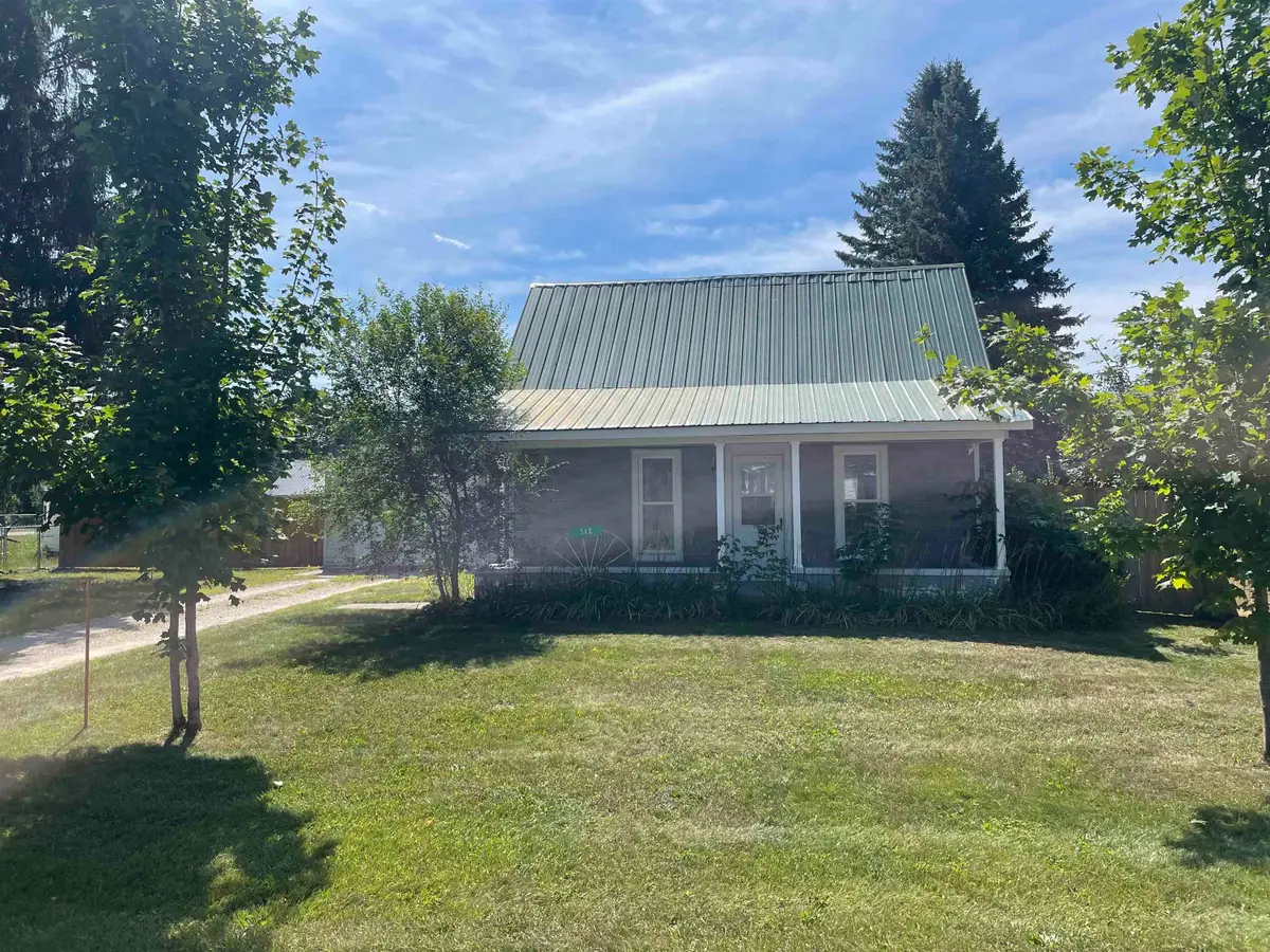 312 E Calhoun, Mancelona, MI 49659 - #1