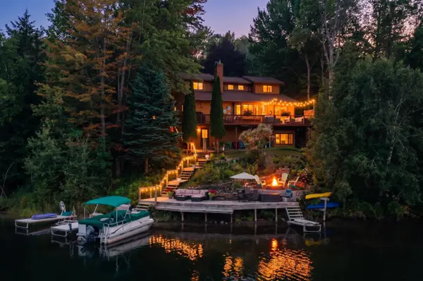 2593 Twin Bay, TraverseCity, MI 49696
