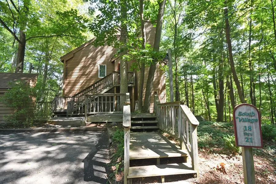 18 South, Rockford, MI 49636 - #2